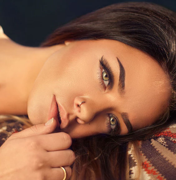 Makeup Artist Super Erotica